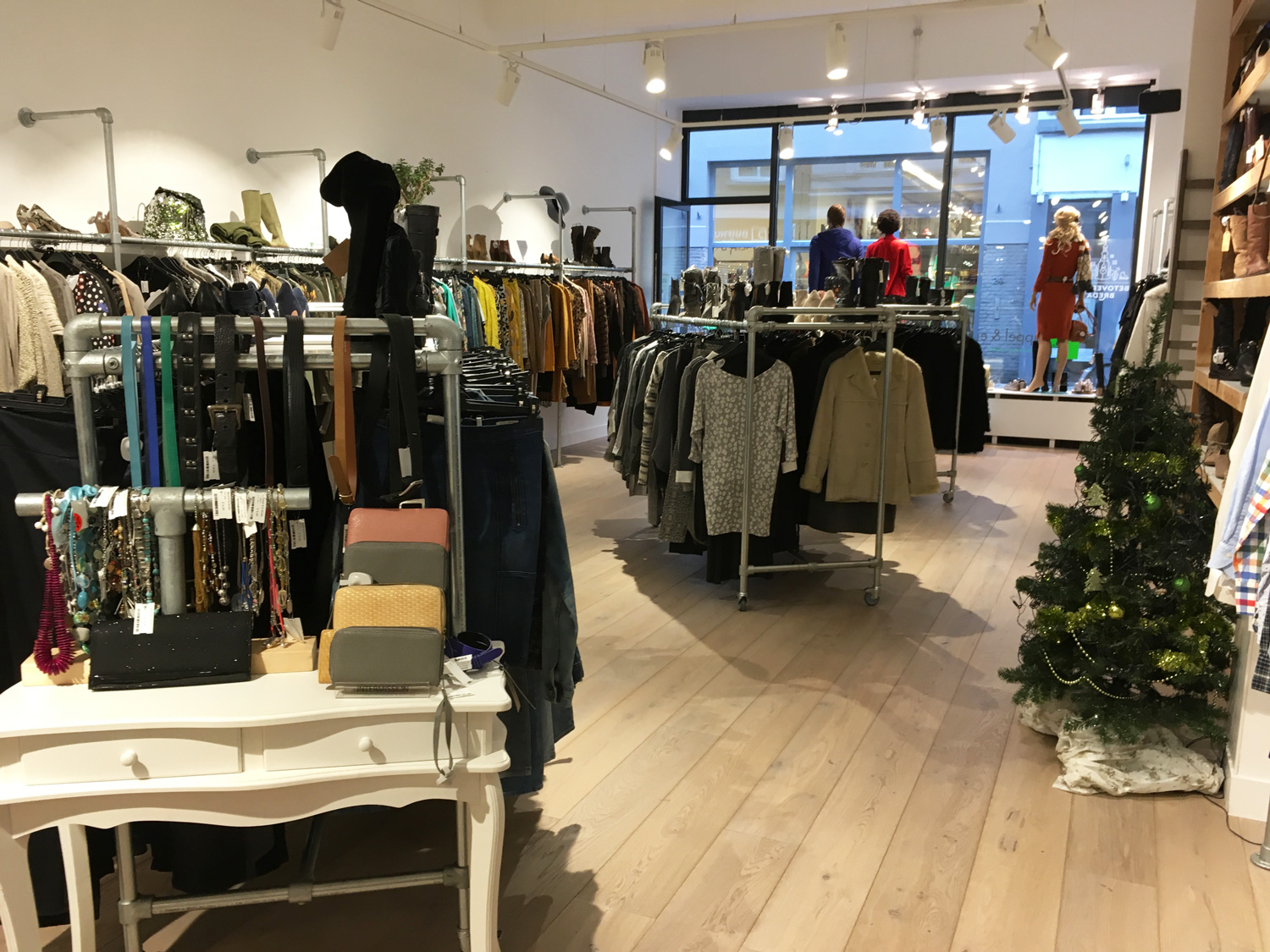 tweedehands merkkleding dames online